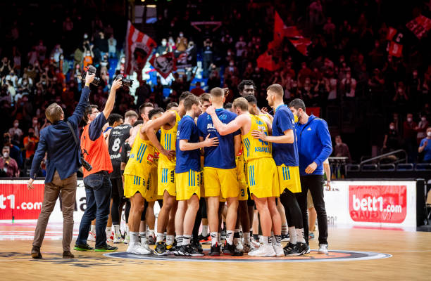 国脚现年2 国脚现年2