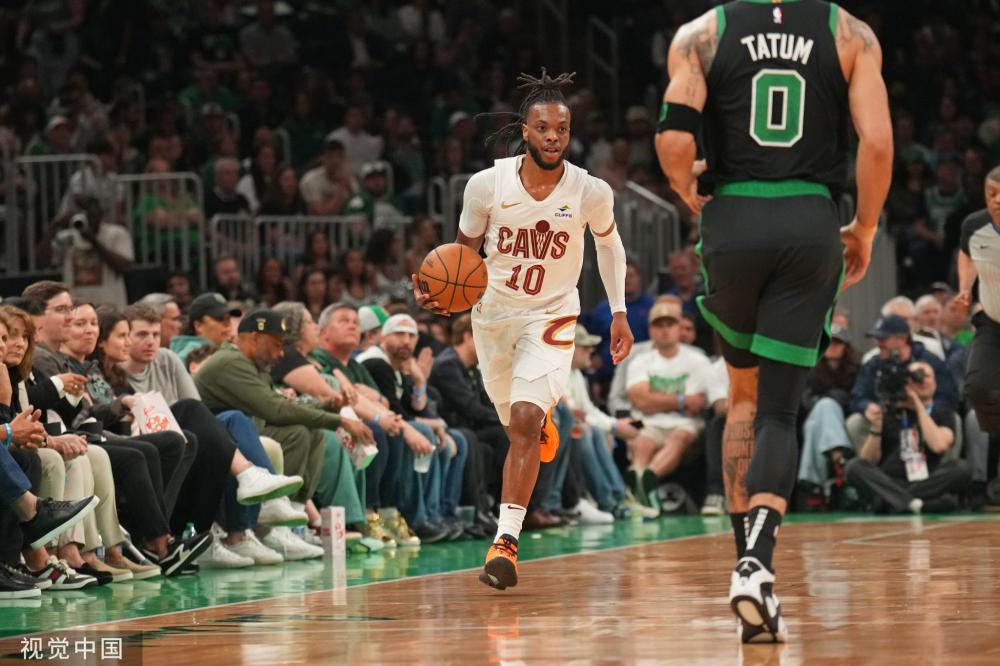 许多分析师 许多分析师