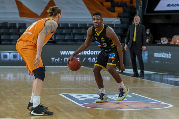 从开场哨响 从开场哨响