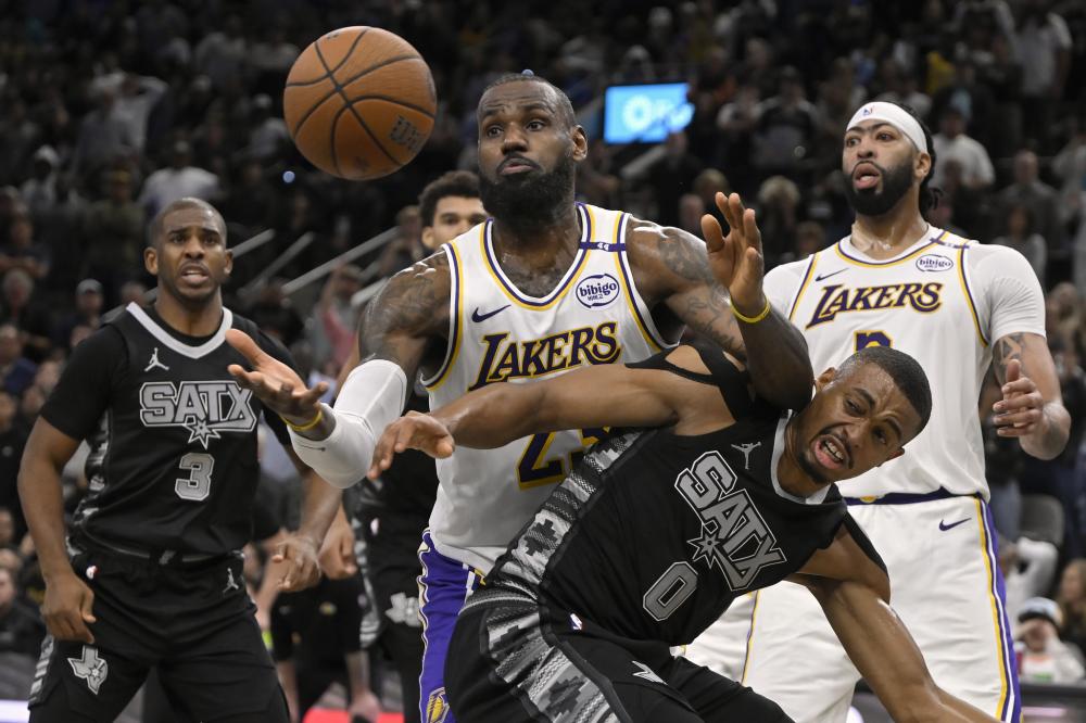 疑是其中的 疑是其中的