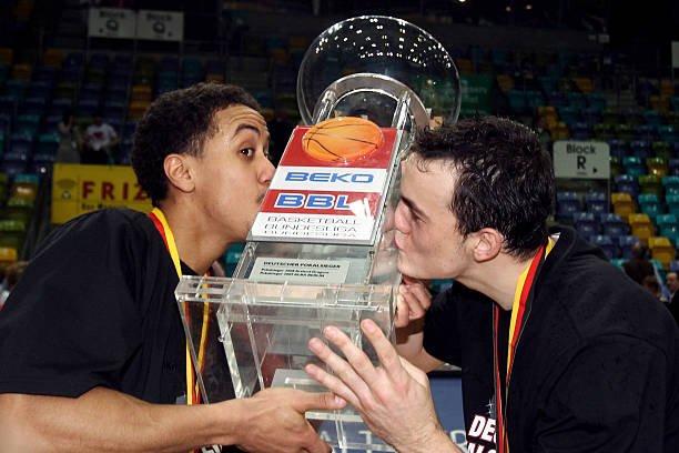 场比赛中成 场比赛中成