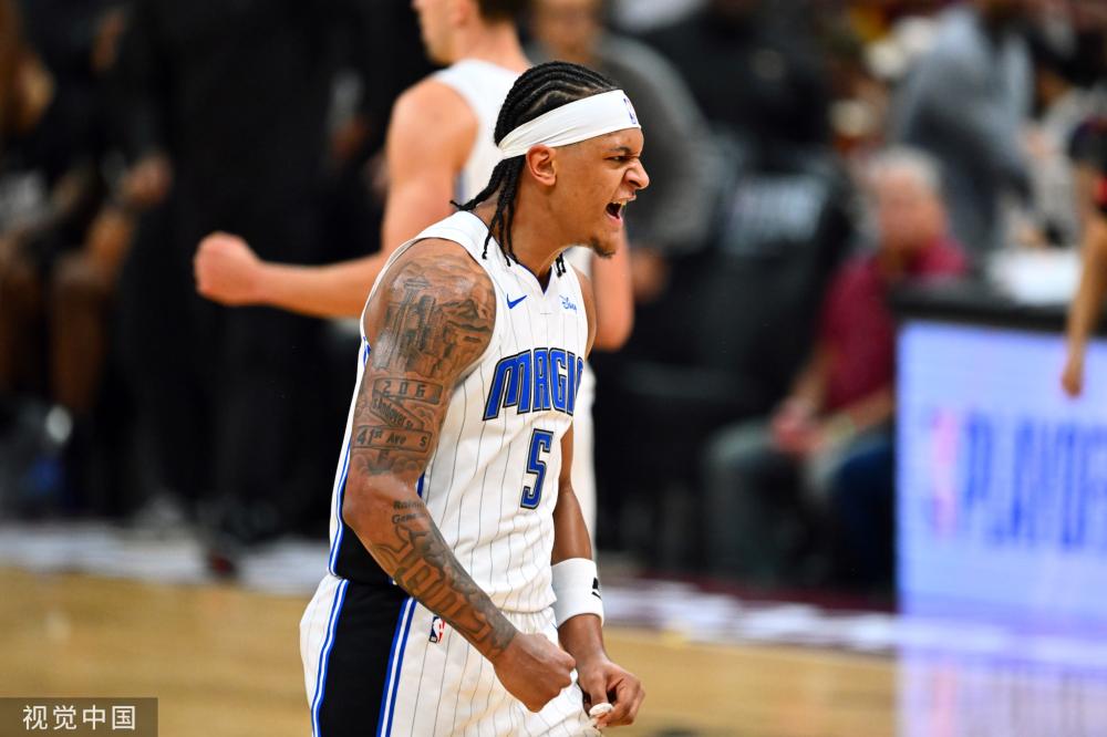 年轻球员的 年轻球员的